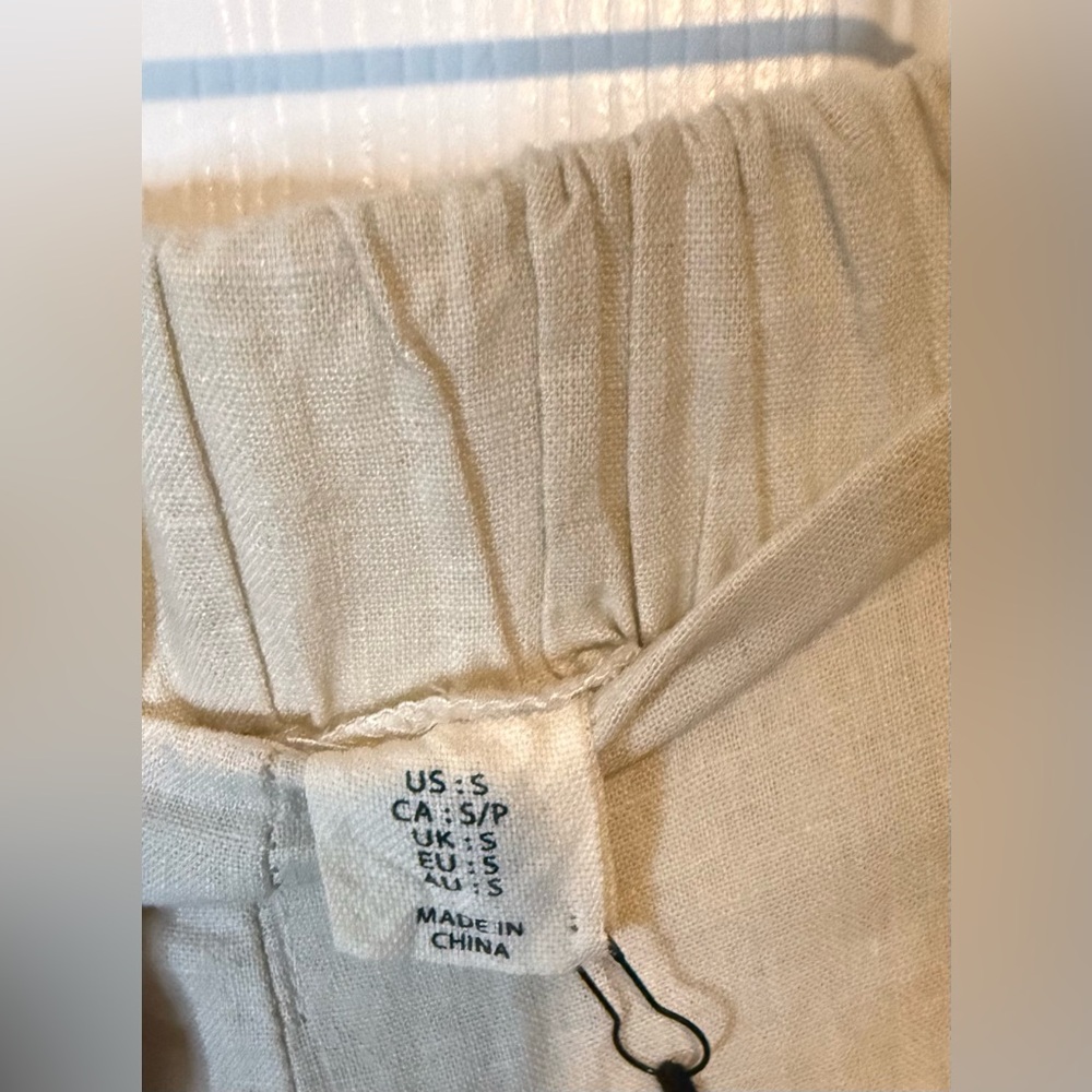 Linen Wide-Leg Pants - Picture 7 of 8